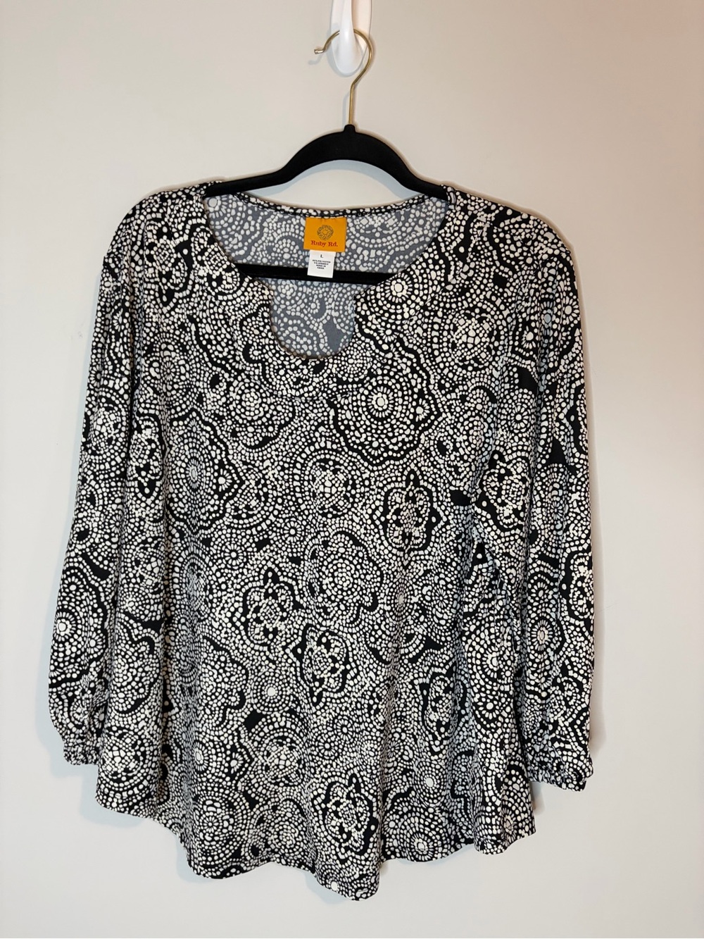 Ruby Rd. Black and White Dot Floral Long Sleeve Scoop Neck Top